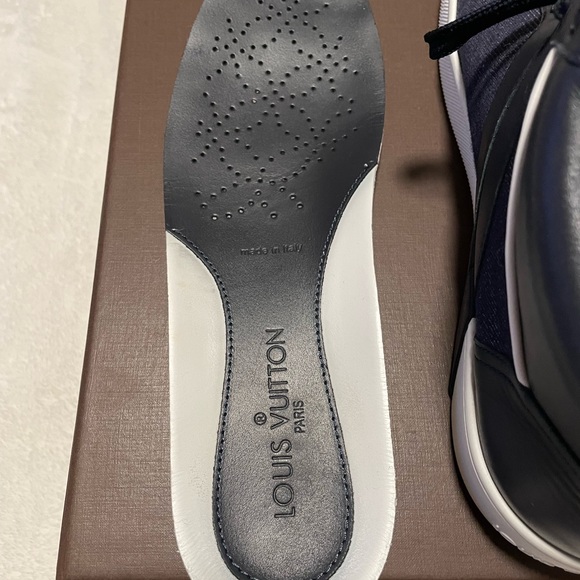 Louis Vuitton sneakers - Picture 9 of 9